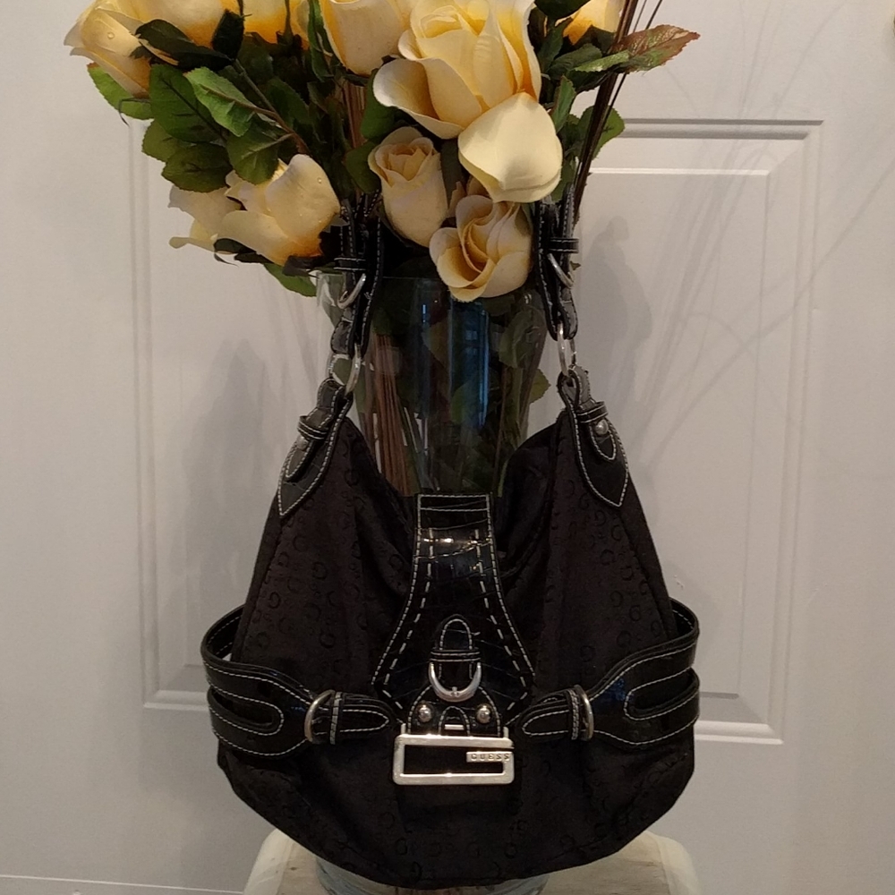 Guess black purse